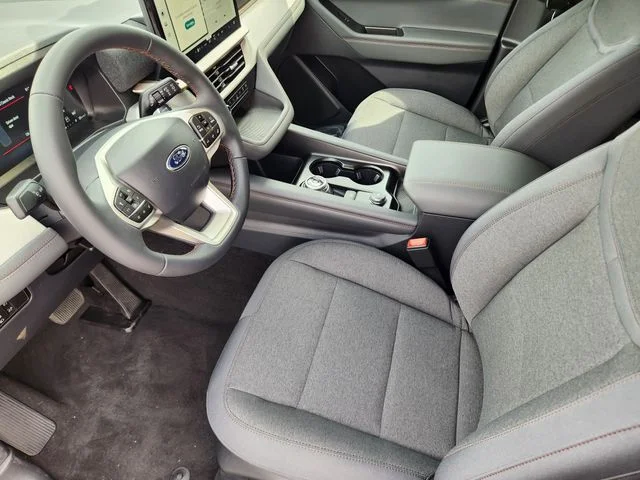 New 2026 Space White Metallic Ford Active image 13