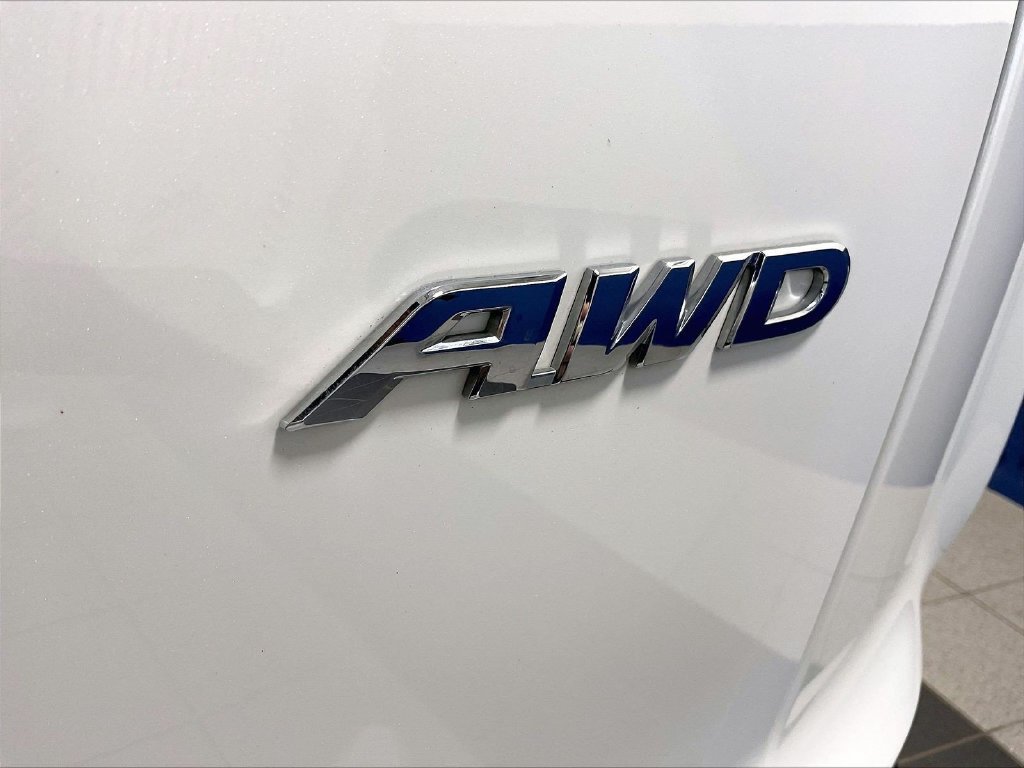 Used 2021 White Honda EX-L image 30