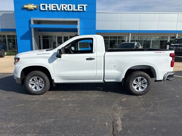 New 2026 Summit White Chevrolet WT image 3