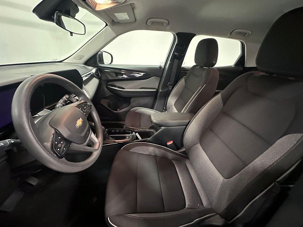 Used 2024 Red Chevrolet LS image 3