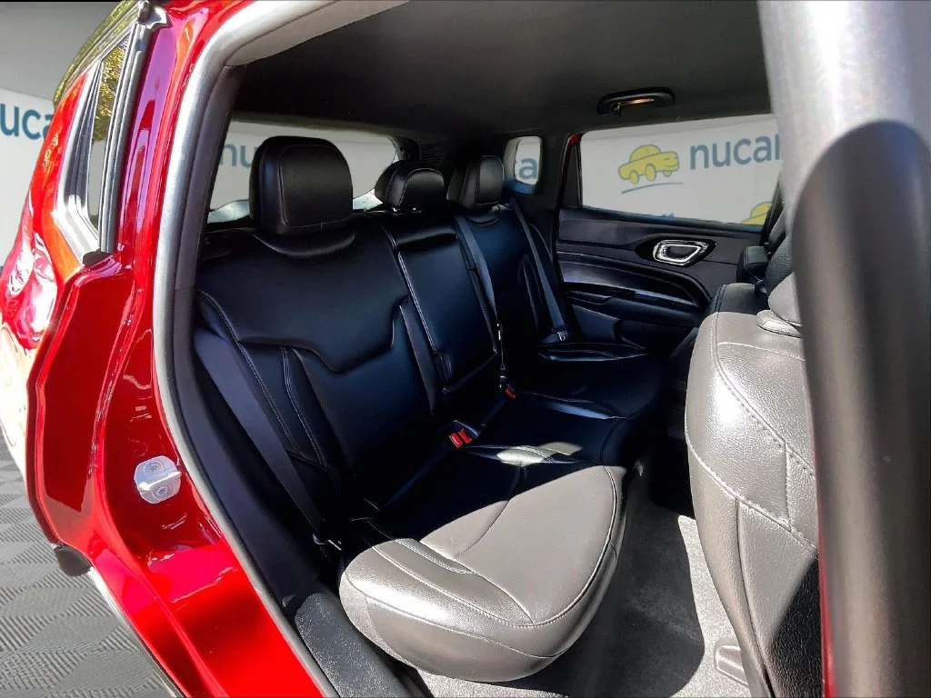 Used 2026 Red Hot Pearlcoat Jeep Limited image 16