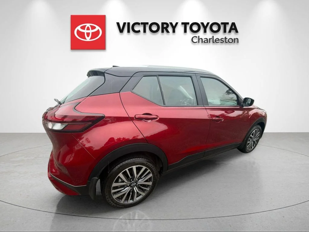 Used 2024 Red Nissan SV image 7