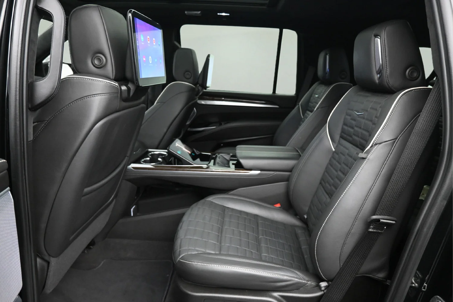 Used 2025 Black Raven Cadillac Premium Luxury Platinum image 15