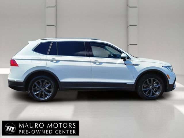 Used 2023 White Volkswagen 2.0T SE image 2