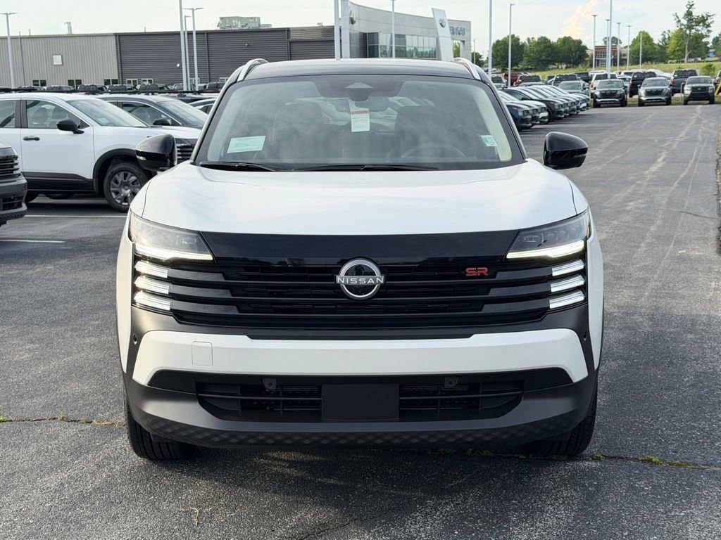 New 2026 Aspen White TriCoat / Super Black Two-tone Nissan SR image 9