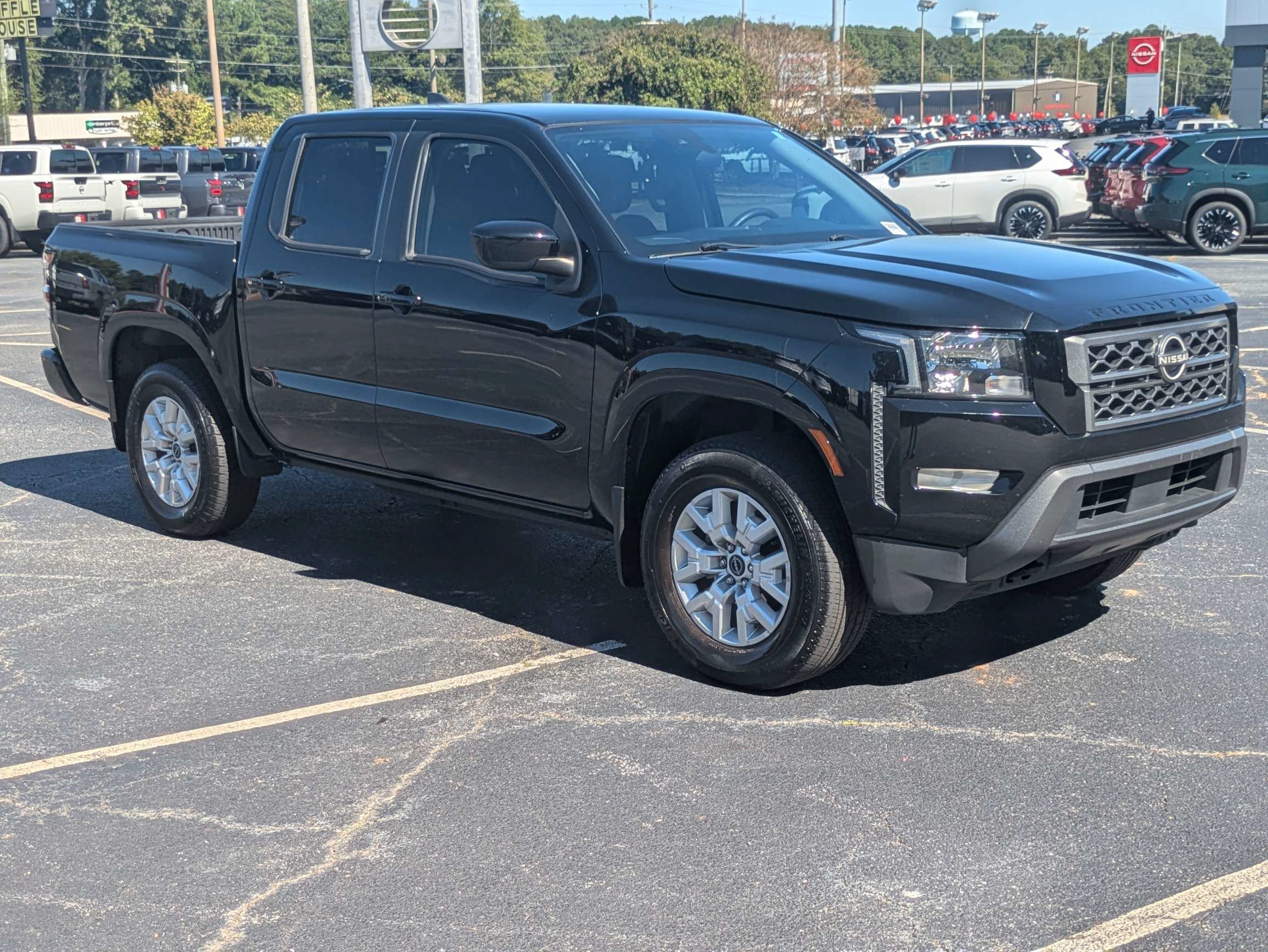 2023 Nissan Frontier SV