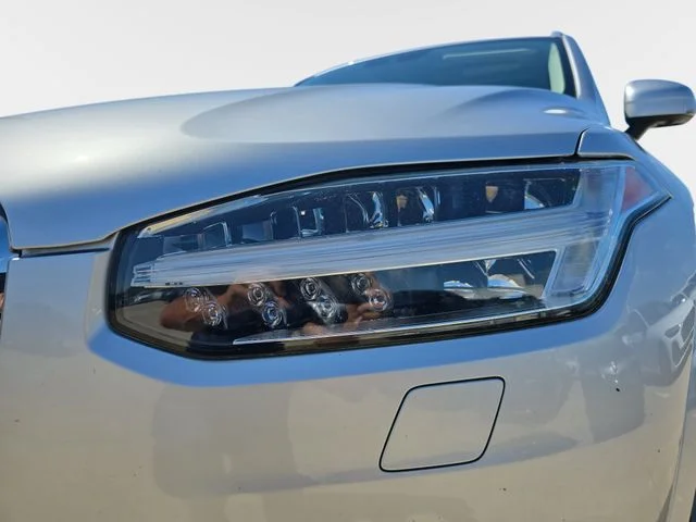 Used 2017 Silver Volvo T6 Momentum image 34