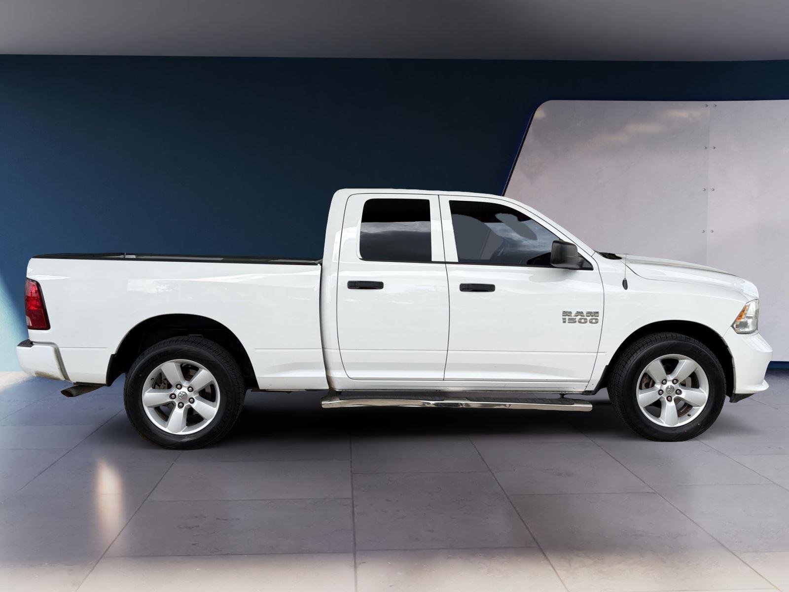 Used 2015 Bright White Clearcoat Ram Express image 6