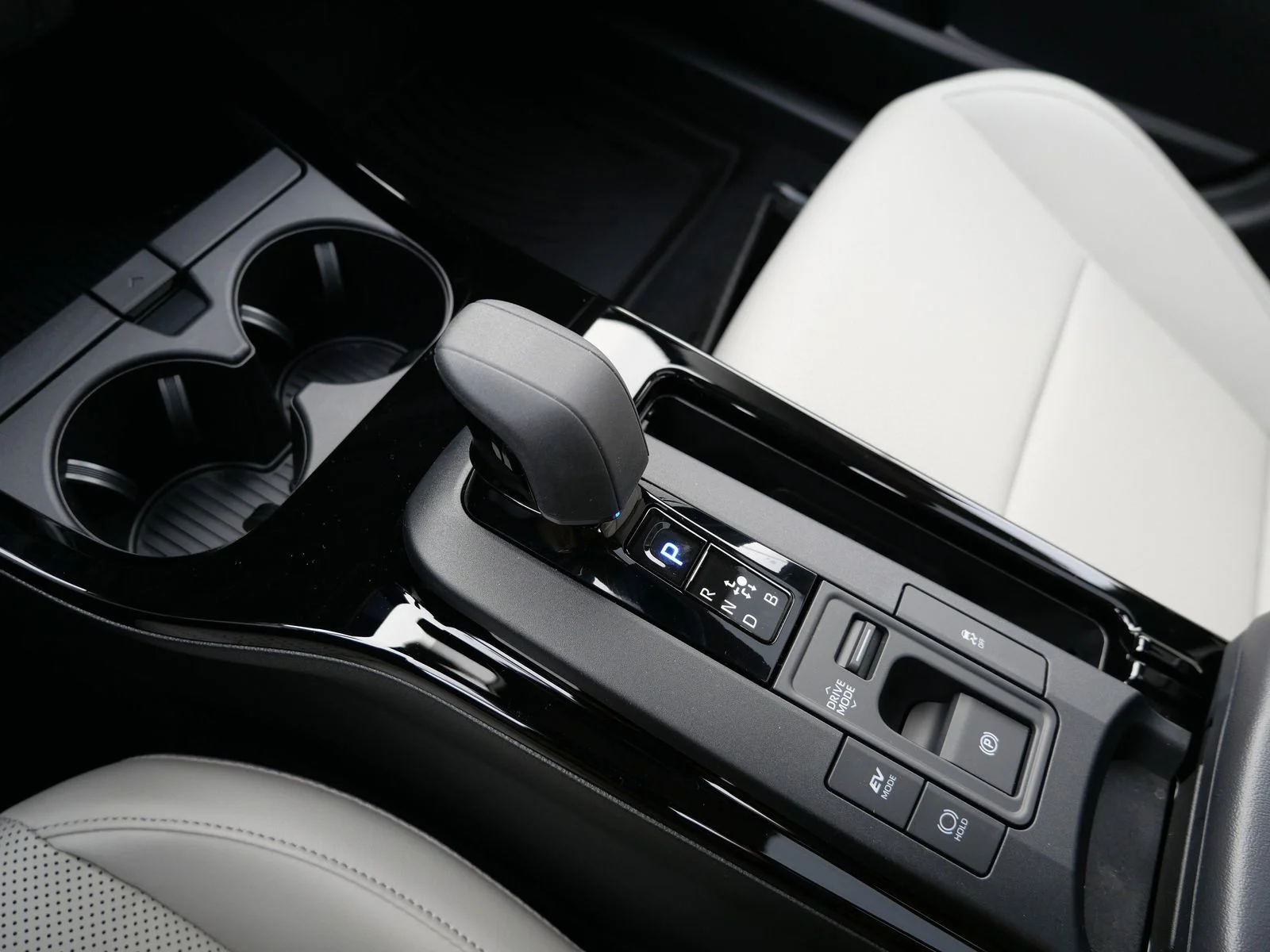 2026 Toyota Prius Limited - Photo 21
