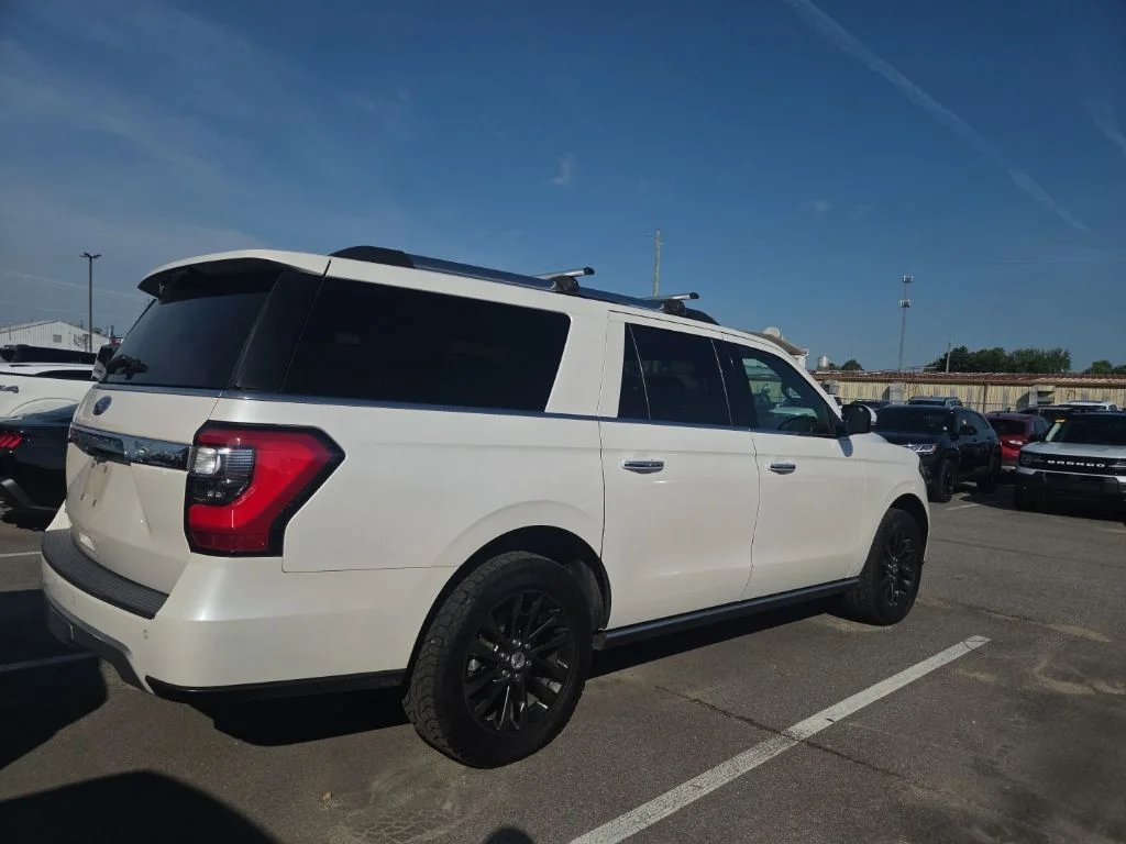 Used 2019 White Platinum Tri-Coat Metallic Ford Limited image 5