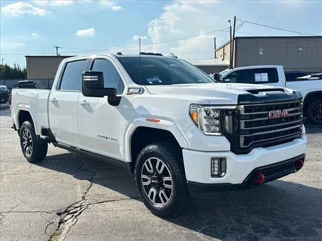 Used 2022 White GMC AT4 image 2