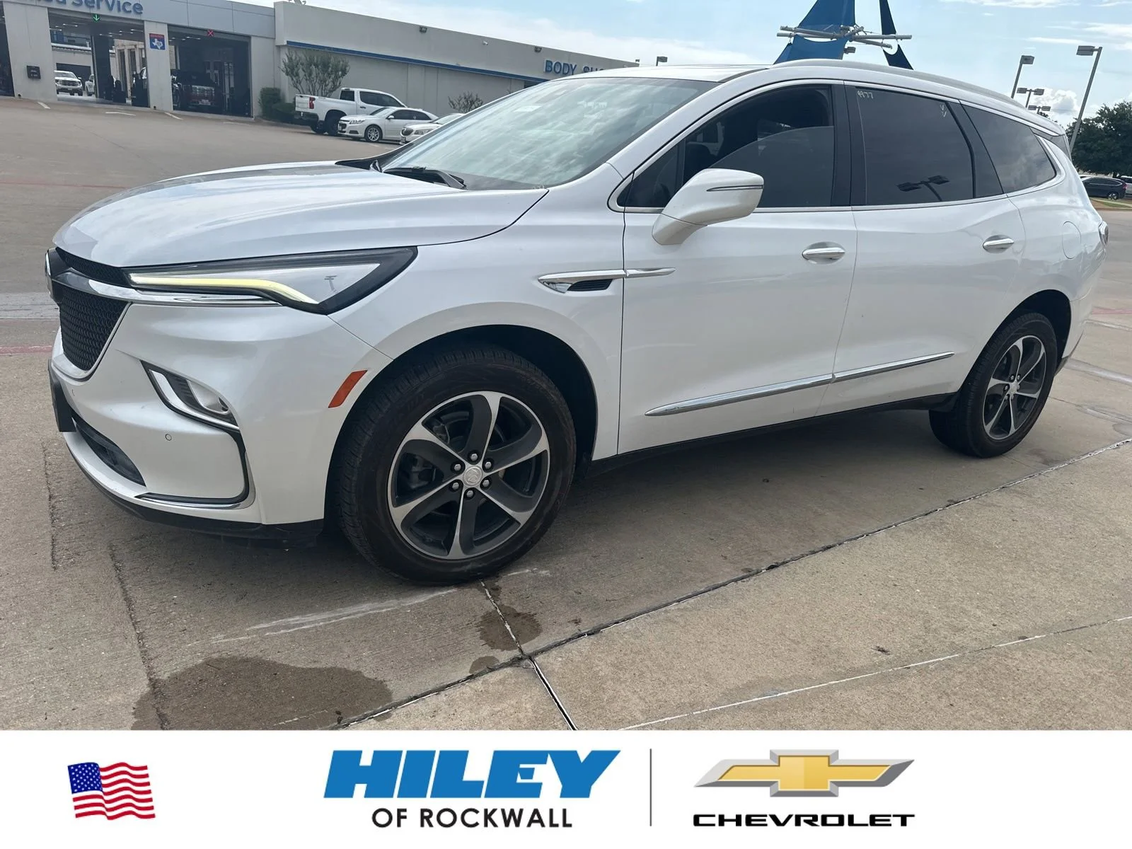 2022 Buick Enclave Essence's photo