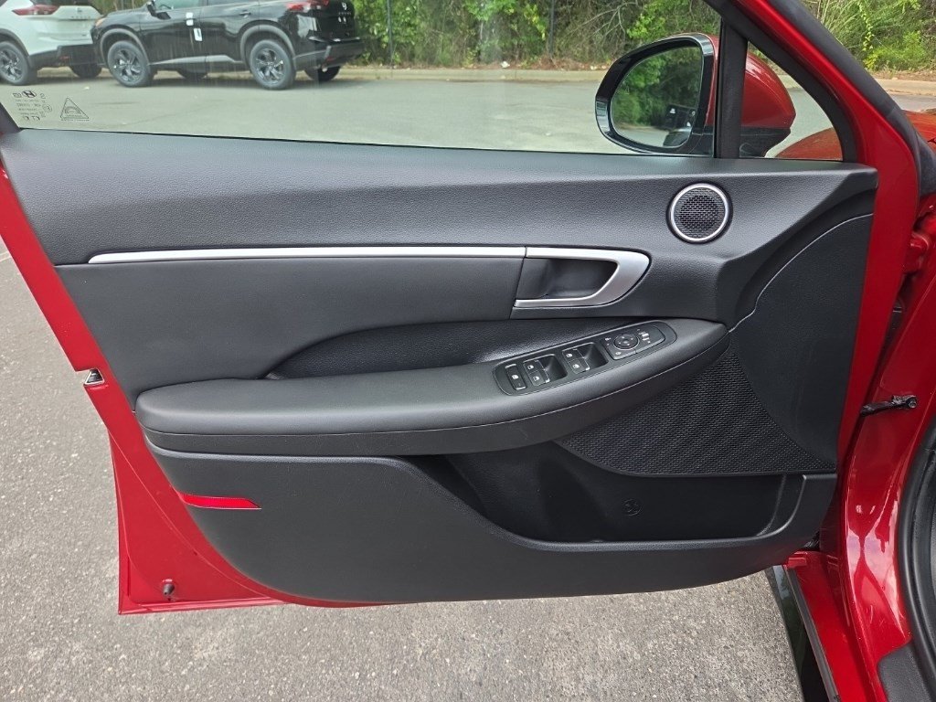 Certified Used 2025 Ultimate red Hyundai SEL image 13