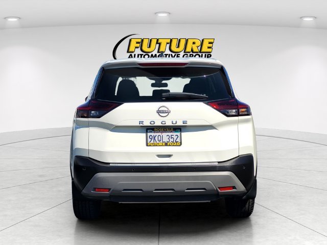 Used 2023 White Nissan S image 5
