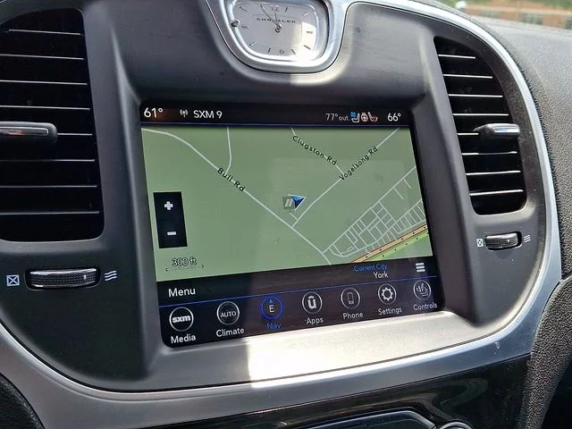 Used 2018 Gray Chrysler Limited image 23