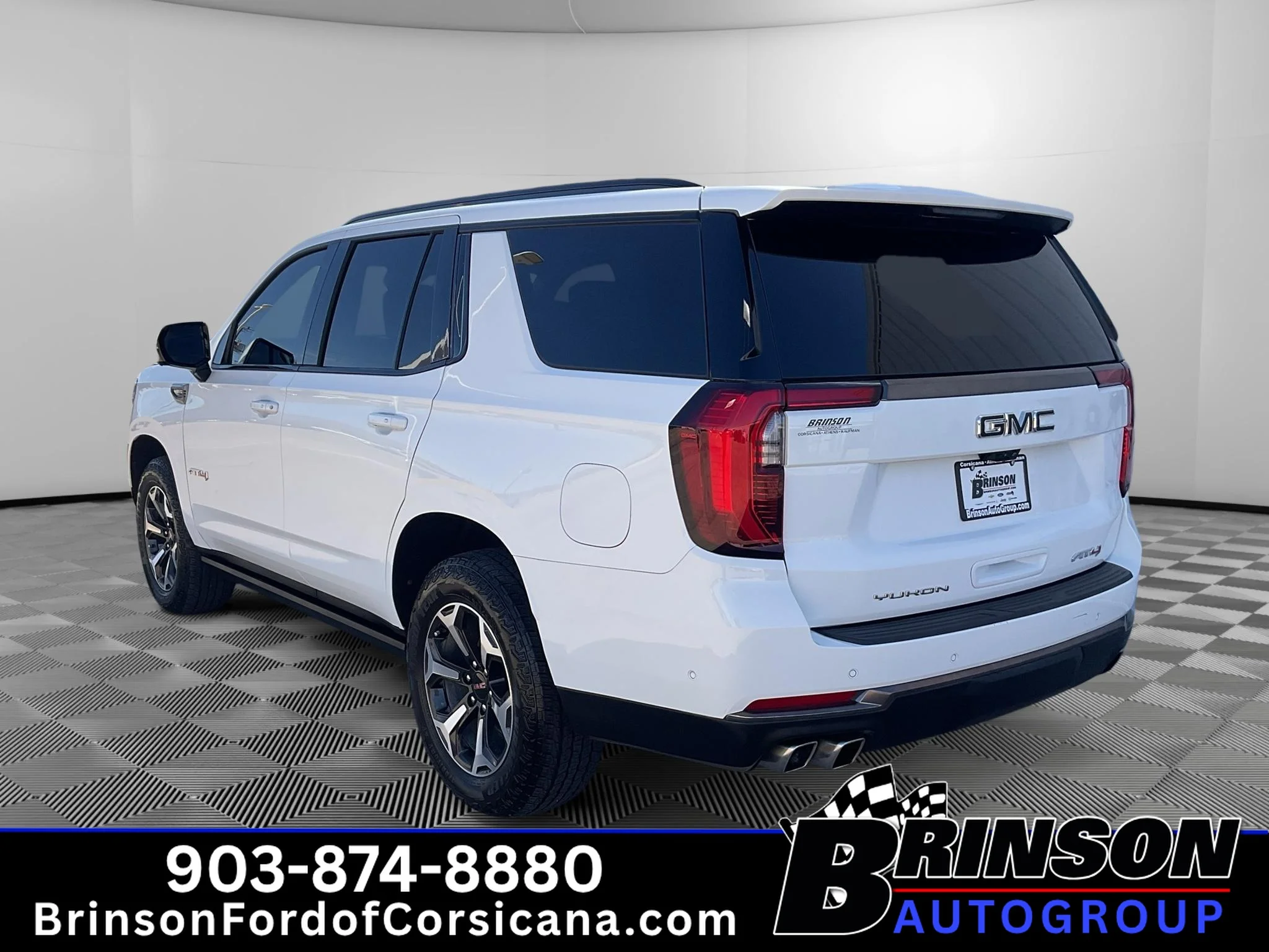 Used 2025 Summit White GMC AT4 Ultimate image 5
