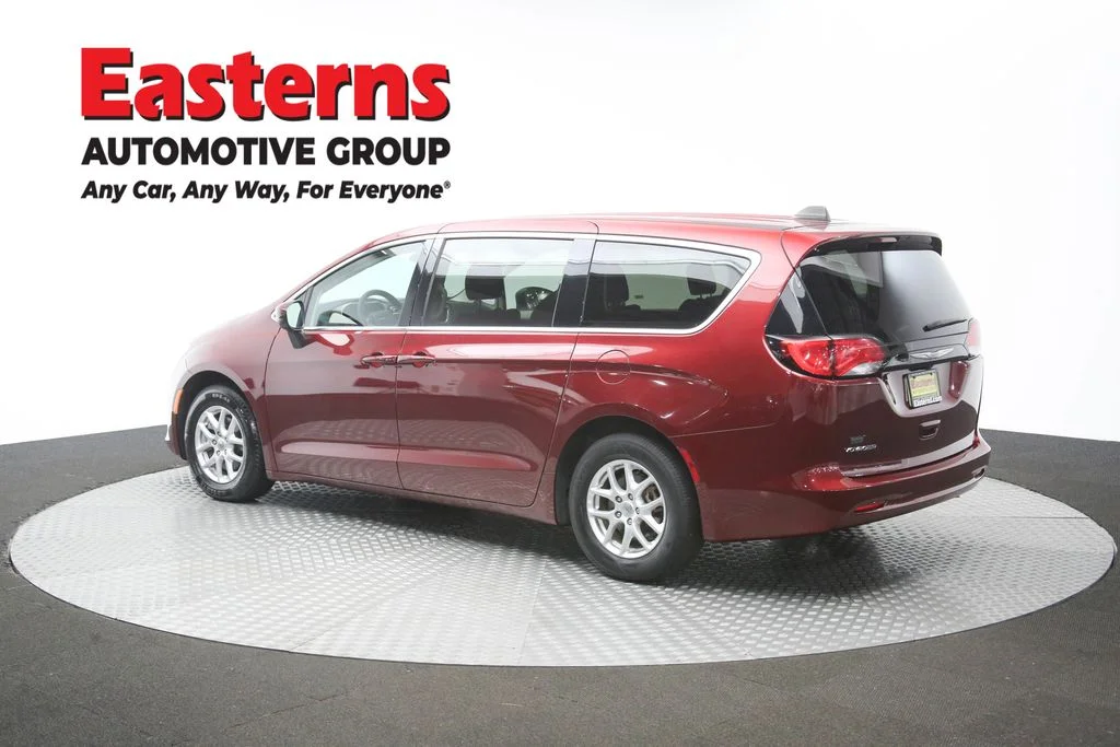 Used 2023 Red Chrysler LX image 59
