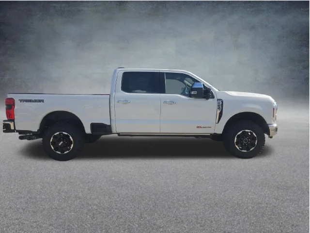 New 2026 Star White Metallic Tri-Coat Ford F-250® King Ranch® image 9