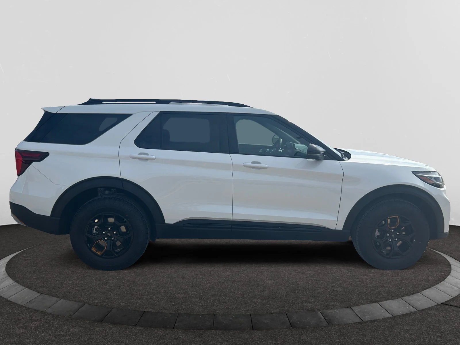 New 2026 Star White Metallic Tri-Coat Ford Tremor image 6