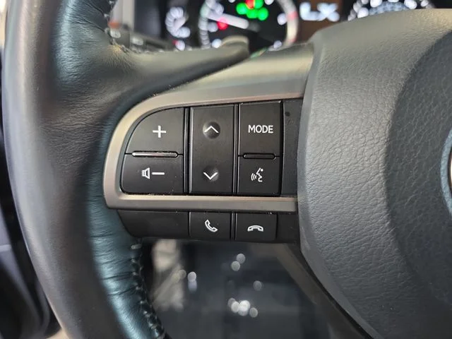 Used 2018 Onyx Black Lexus 570 image 19