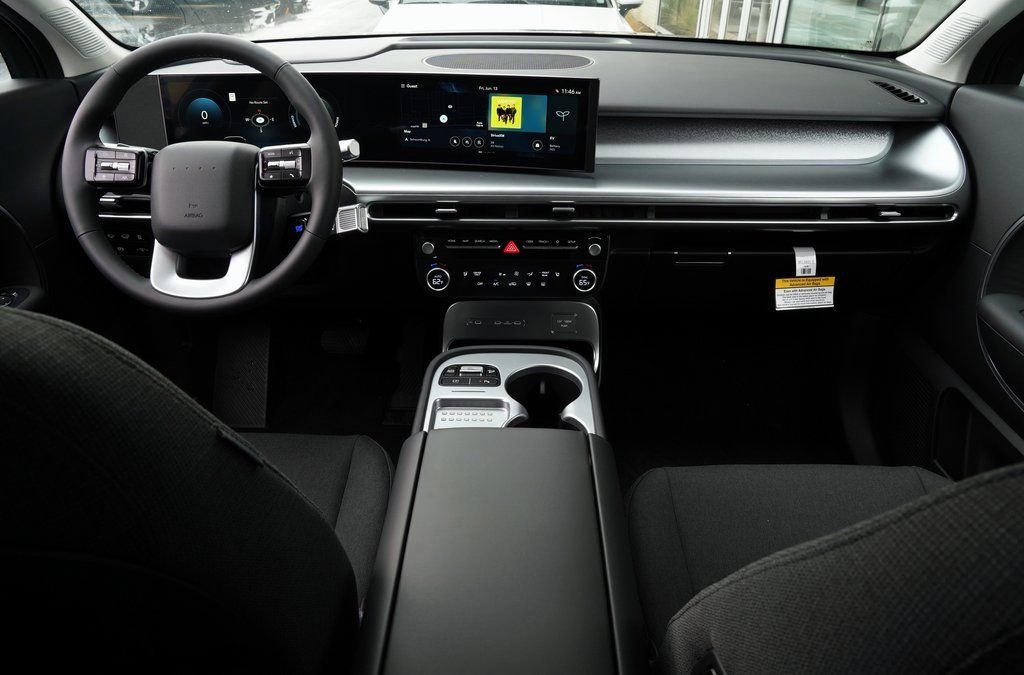 New 2026 Abyss Black Hyundai SE image 32