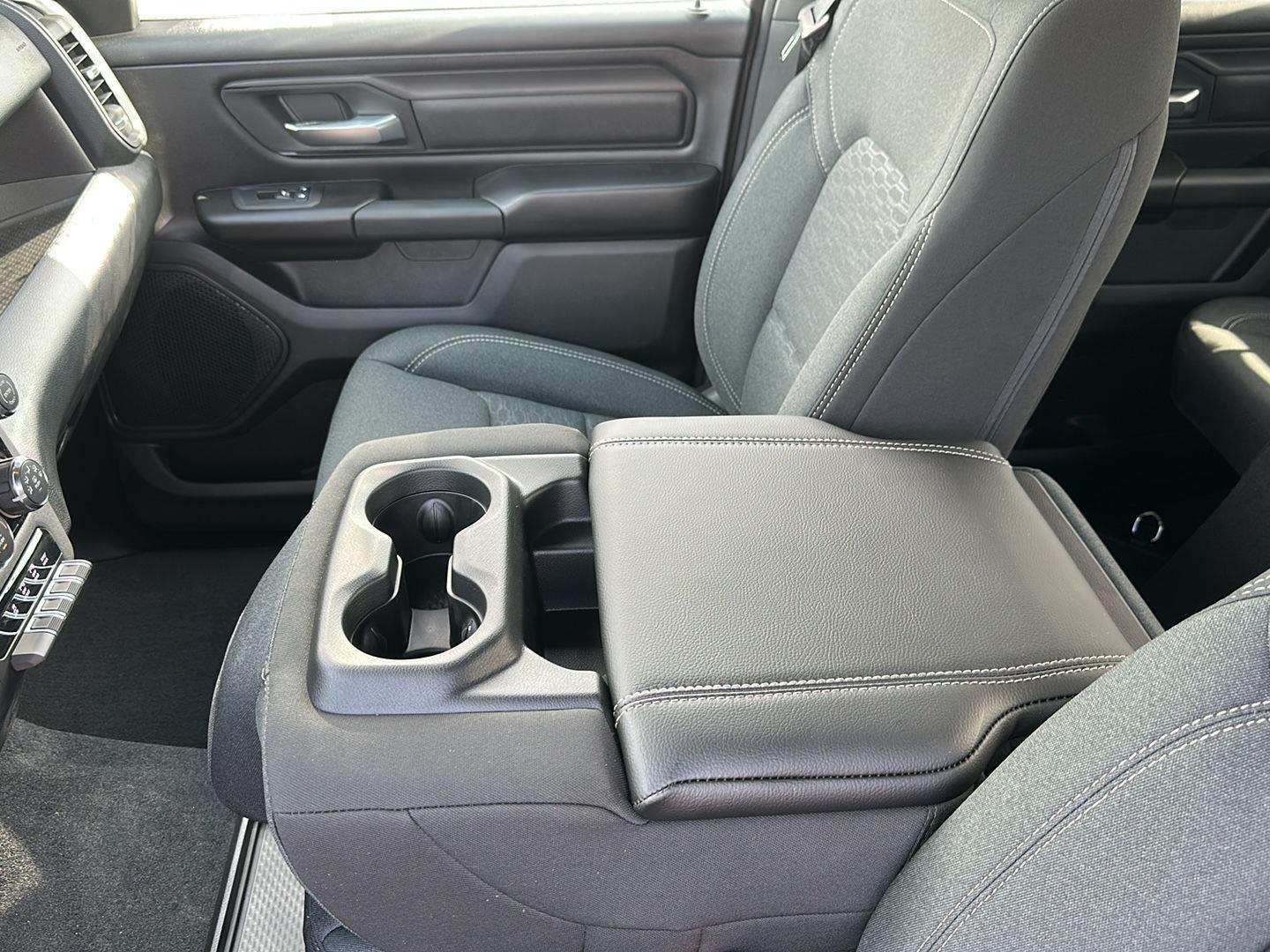 2026 RAM 1500 Express - Photo 26