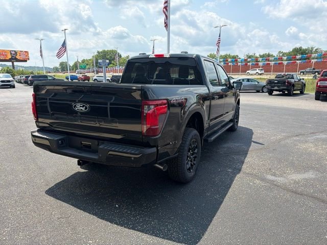 New 2026 Agate Black Metallic Ford XLT image 3