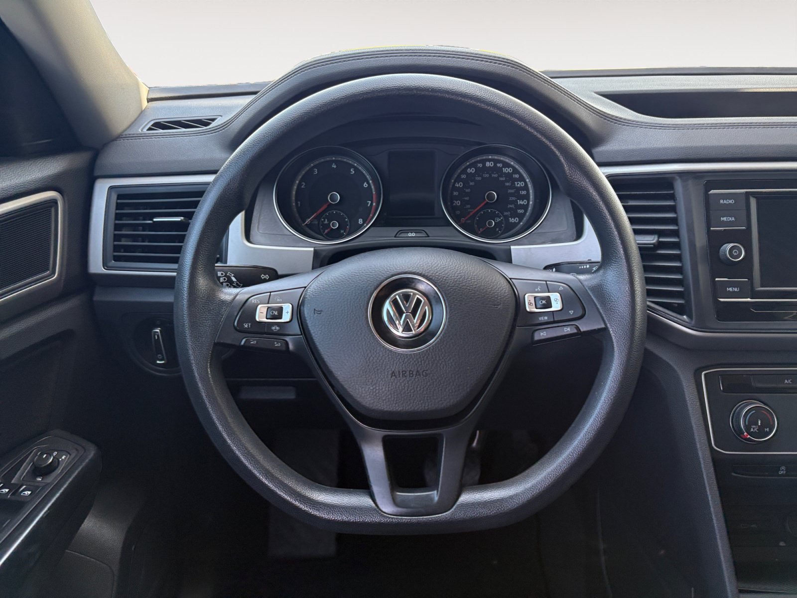 Used 2020 Platinum Gray Metallic Volkswagen 2.0T S image 14