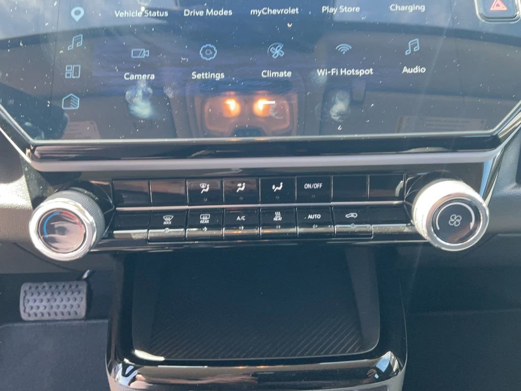 2027 Chevrolet Bolt LT - Photo 23