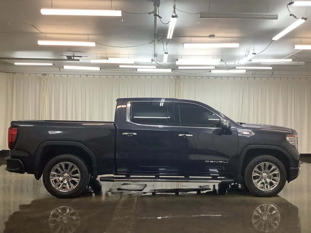 Used 2023 Titanium Rush Metallic GMC Denali image 5