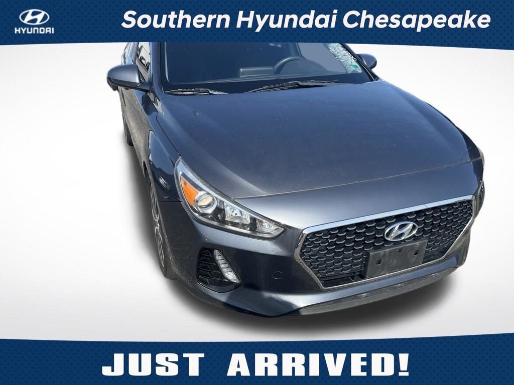Used 2018 White Hyundai Base image 1