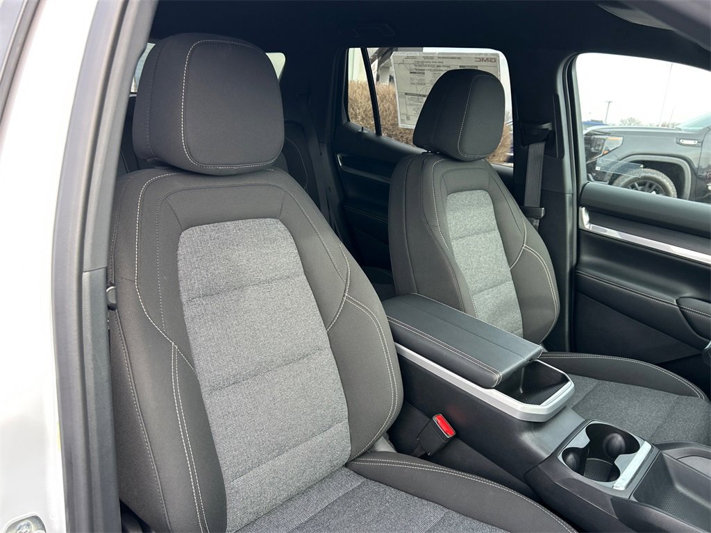 2026 GMC TERRAIN - Image 32