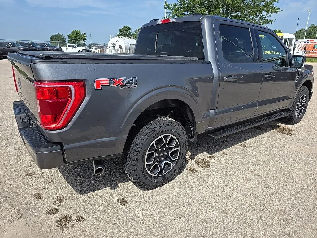 Certified Used 2022 Gray Ford XLT image 7