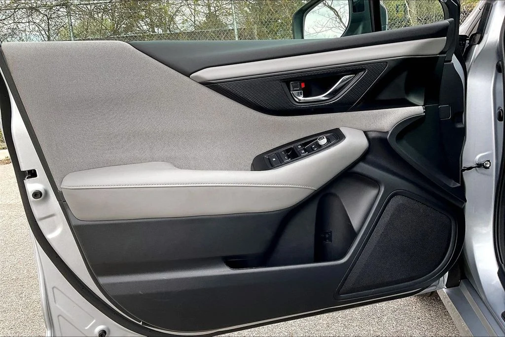Used 2025 Silver Subaru Premium image 22