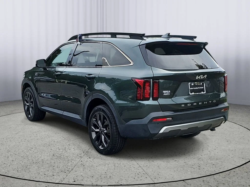 Used 2022 Green Kia X-Line EX image 5