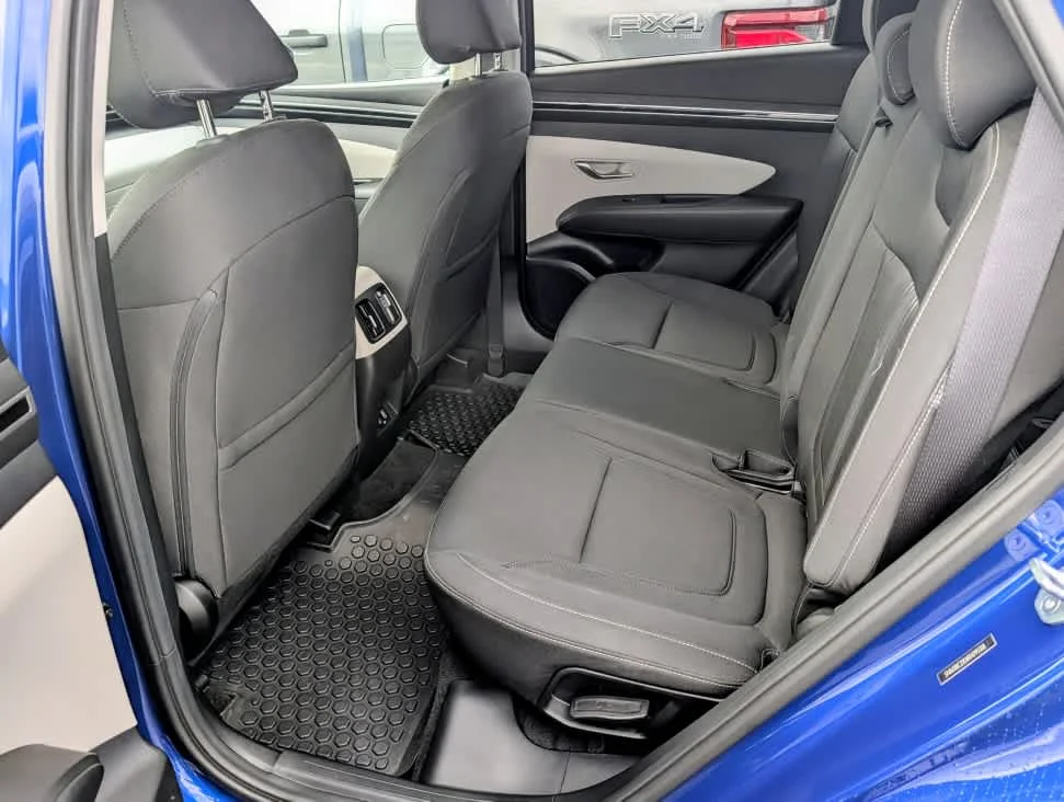 Used 2024 Intense Blue Hyundai SEL image 7