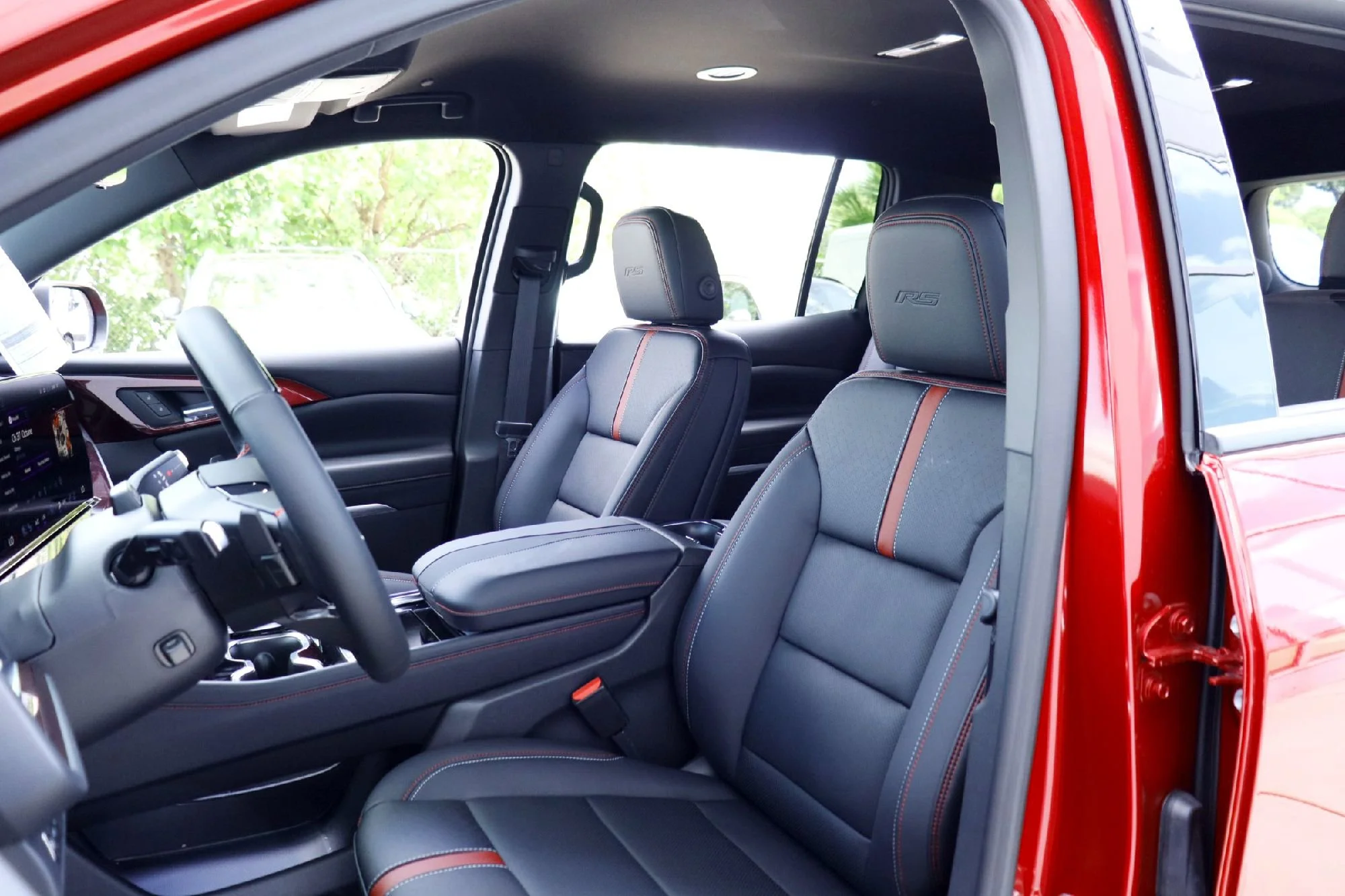 2026 Chevrolet Traverse RS - Photo 8