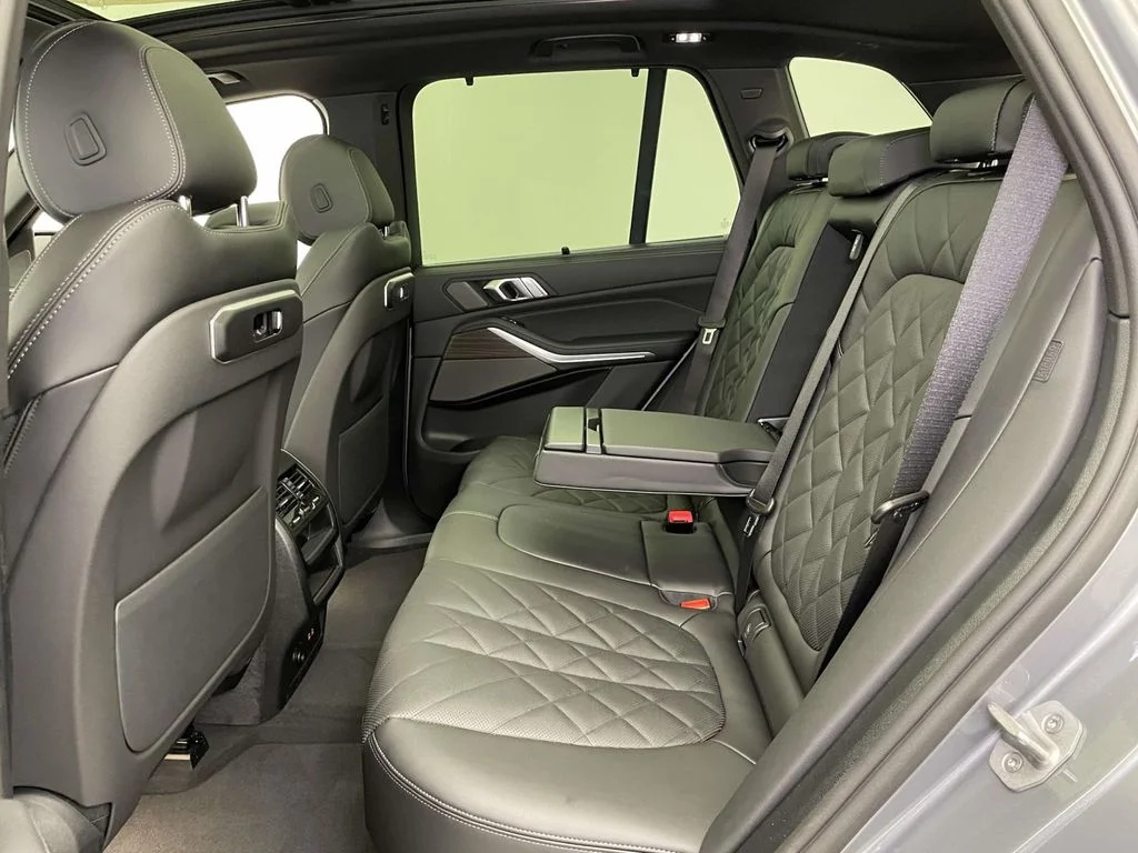 2026 BMW X5 50e - Photo 16