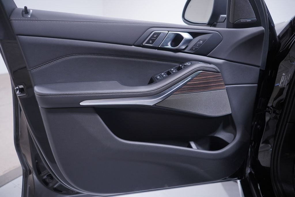 2026 BMW X5 40i - Photo 10