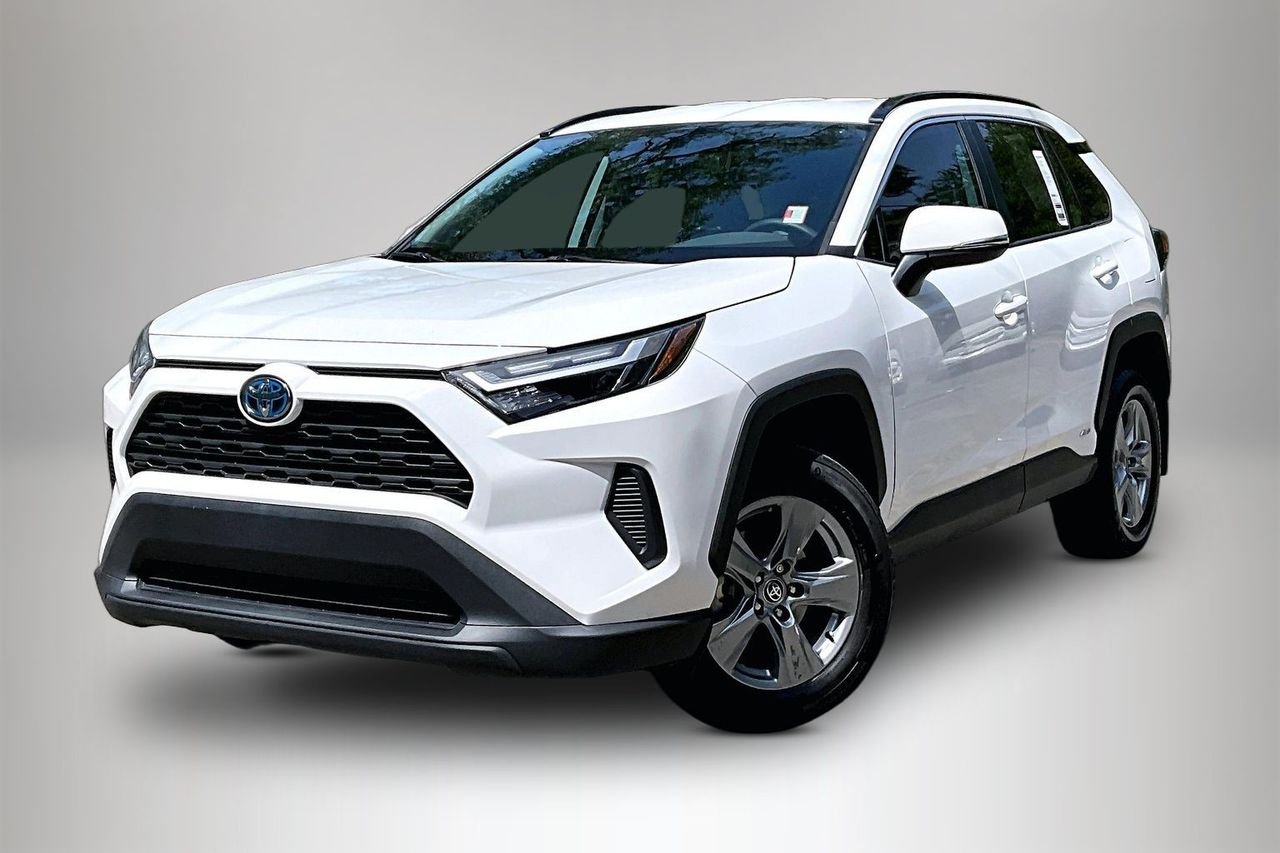 2024 Toyota RAV4 Hybrid XLE AWD's photo
