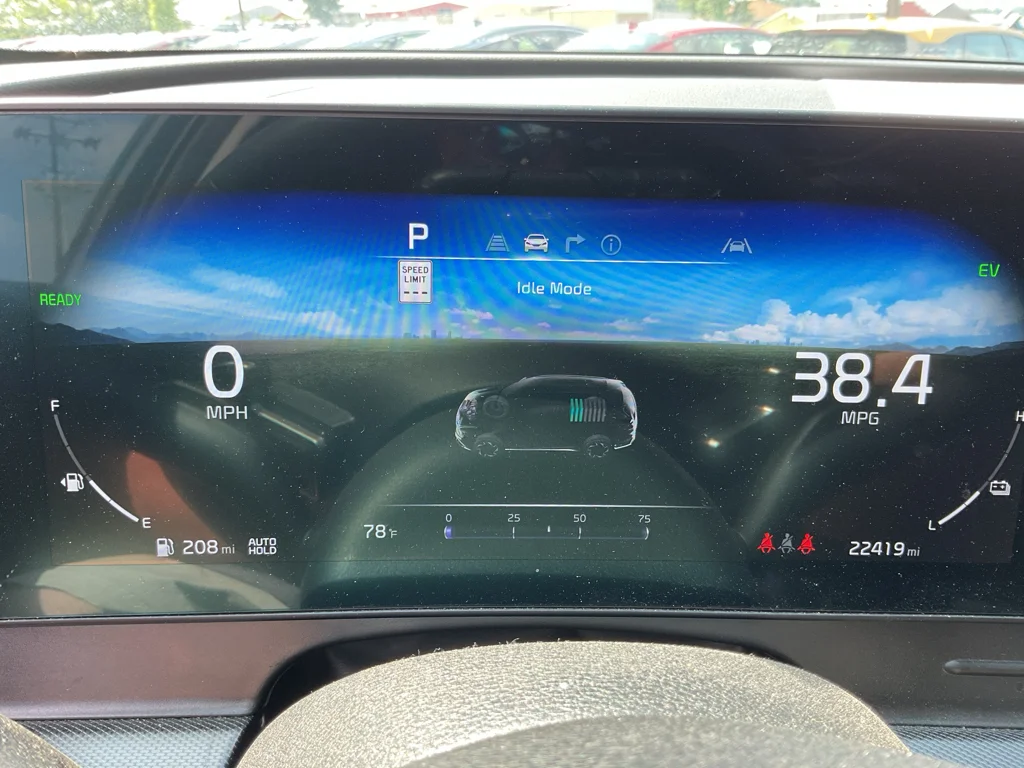 Used 2025 Vesta Blue Kia SX-Prestige image 18