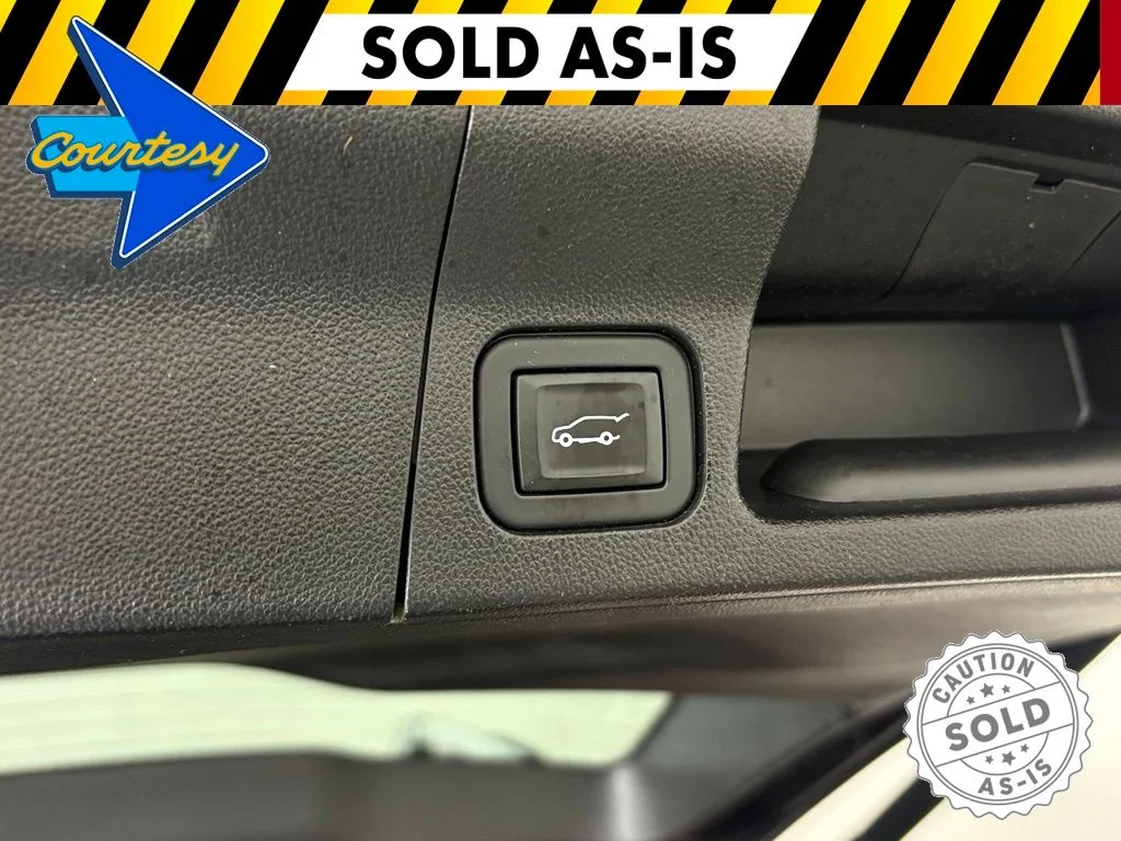 Used 2020 Red GMC SLE image 38