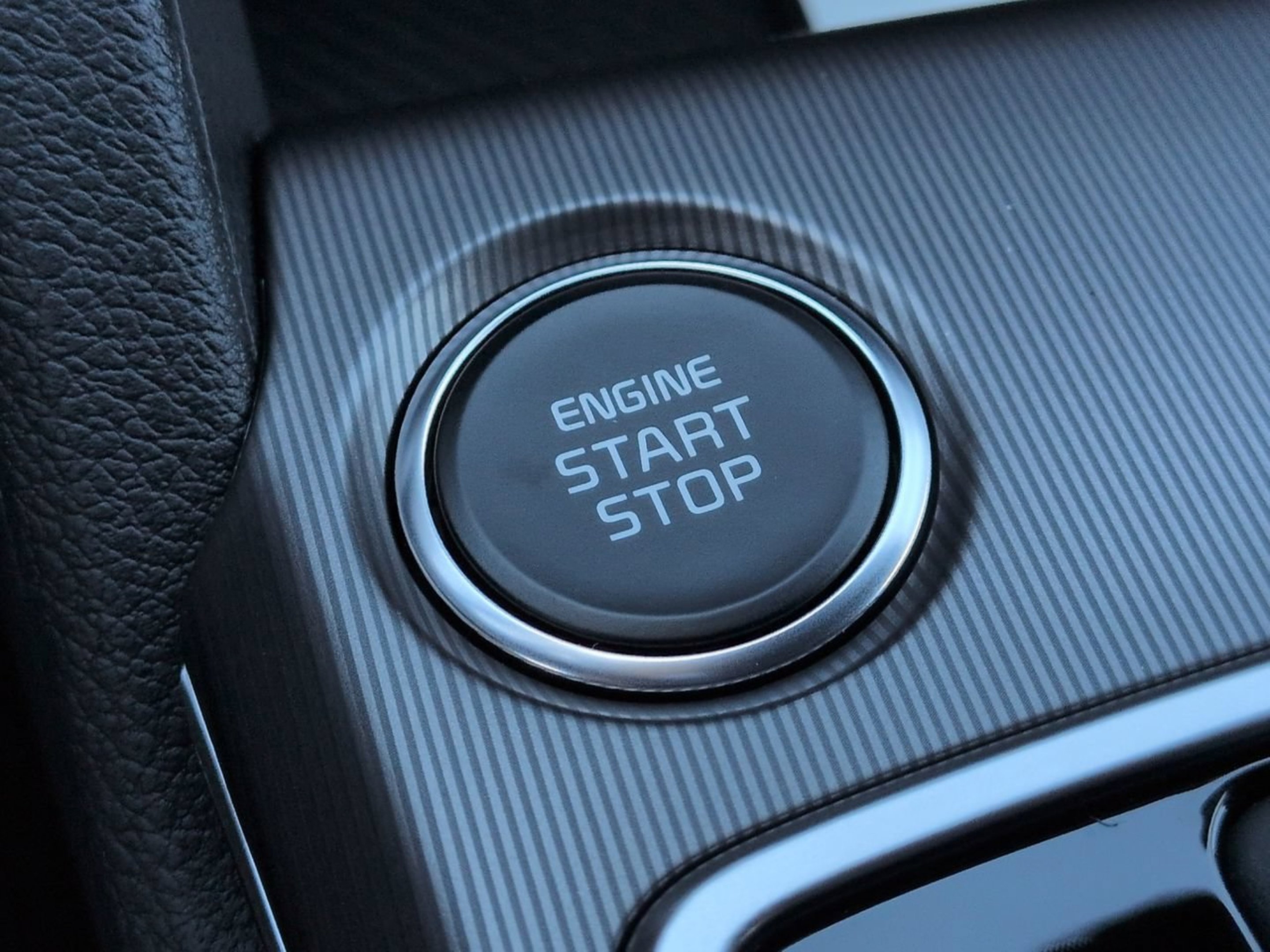 New 2026 Glacial White Pearl Kia SX image 30