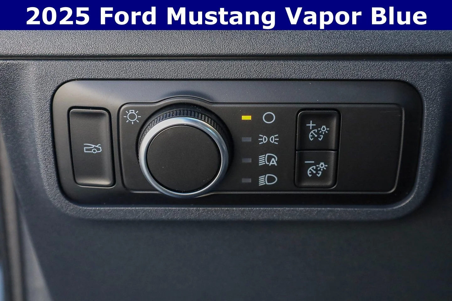 2025 Ford Mustang EcoBoost Fastback - Photo 26