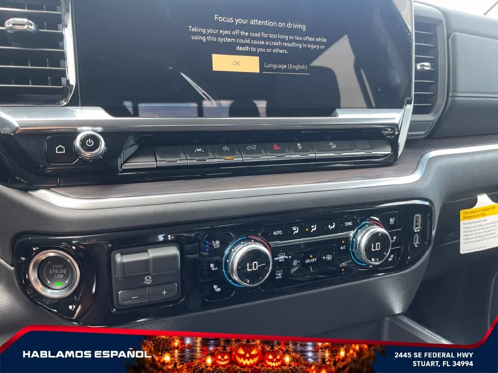 New 2026 Glacier White Tricoat GMC SLT image 29