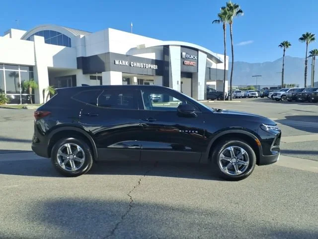 Used 2026 Black Chevrolet 2LT image 3