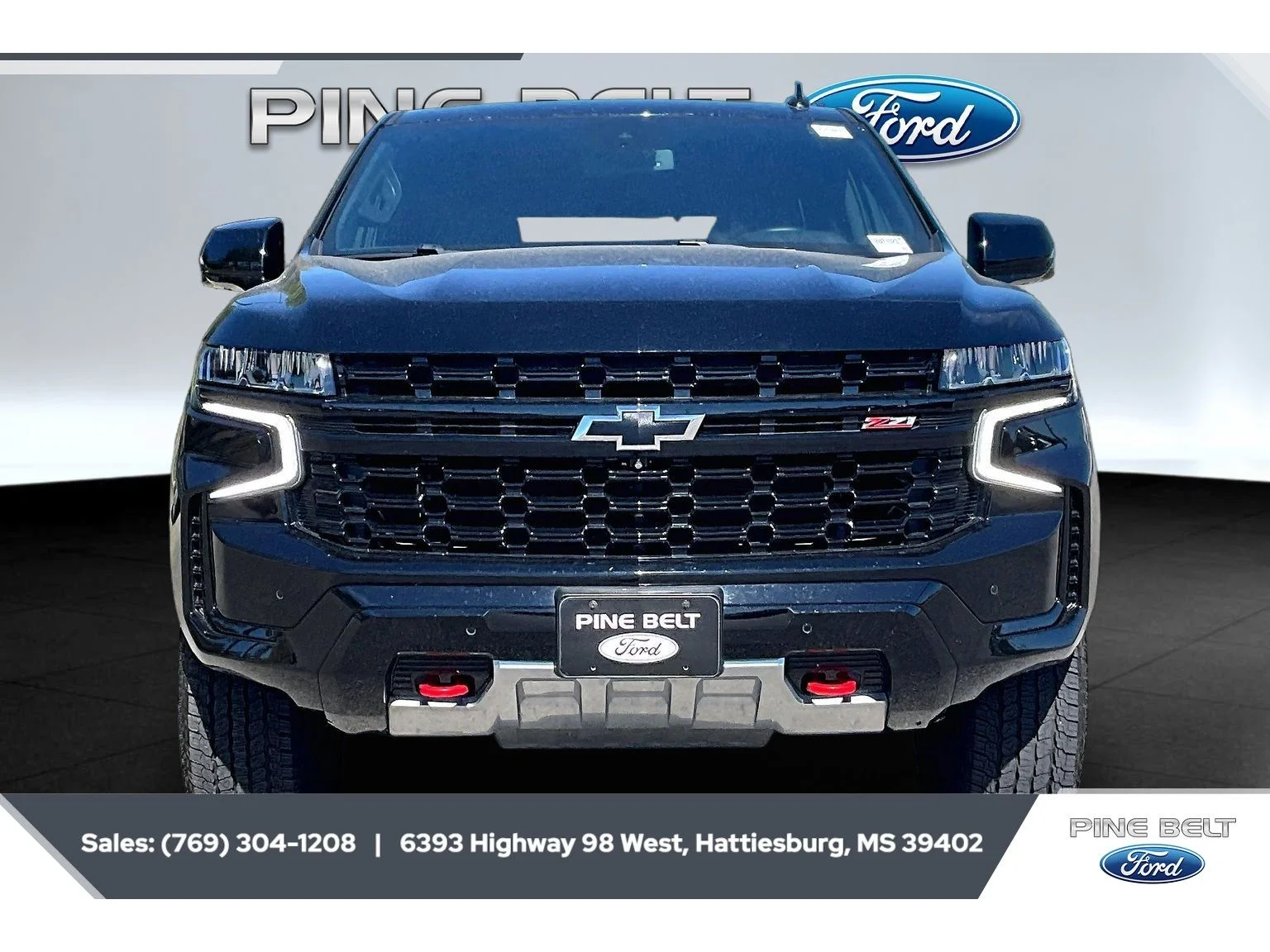 Used 2024 BLACK Chevrolet Z71 image 3