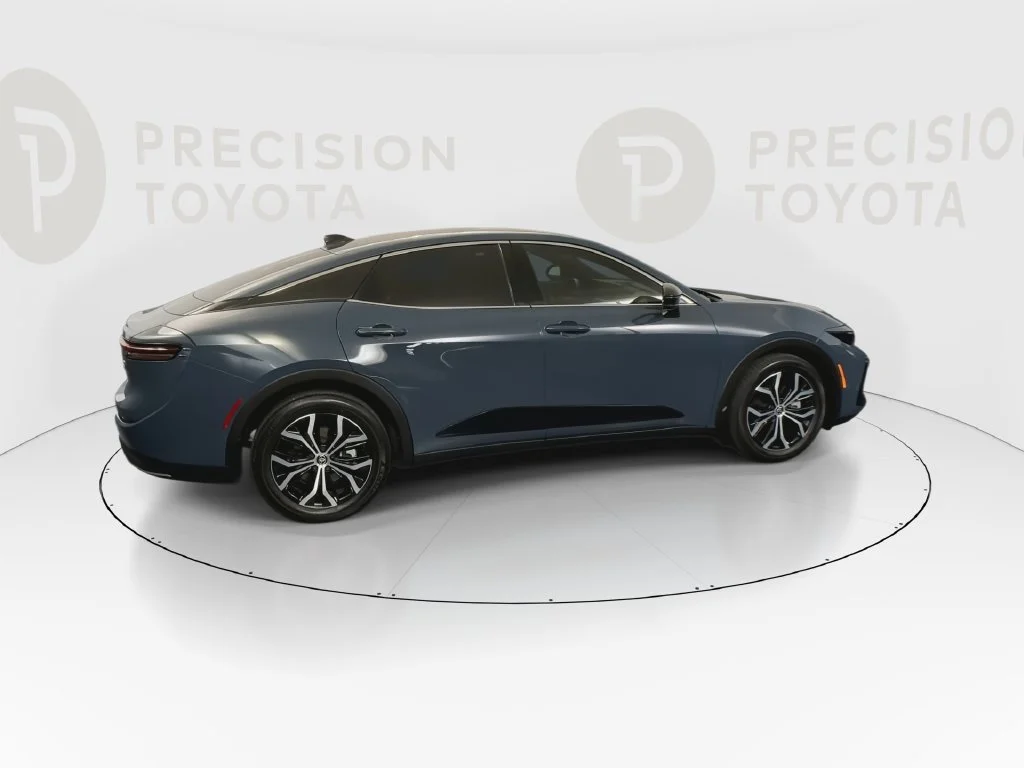 Certified Used 2026 Cloud Toyota XLE image 22
