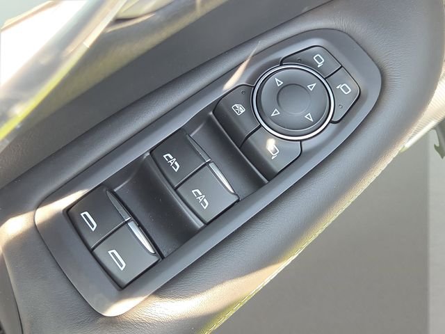 Used 2024  Cadillac Sport image 23