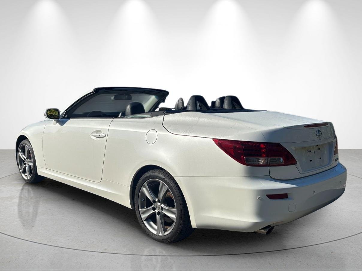 Used 2013 Starfire Pearl Lexus Base image 3